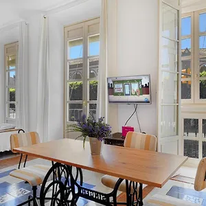 https://apartamentos-malagueta-beach.hotelsinnerja.org